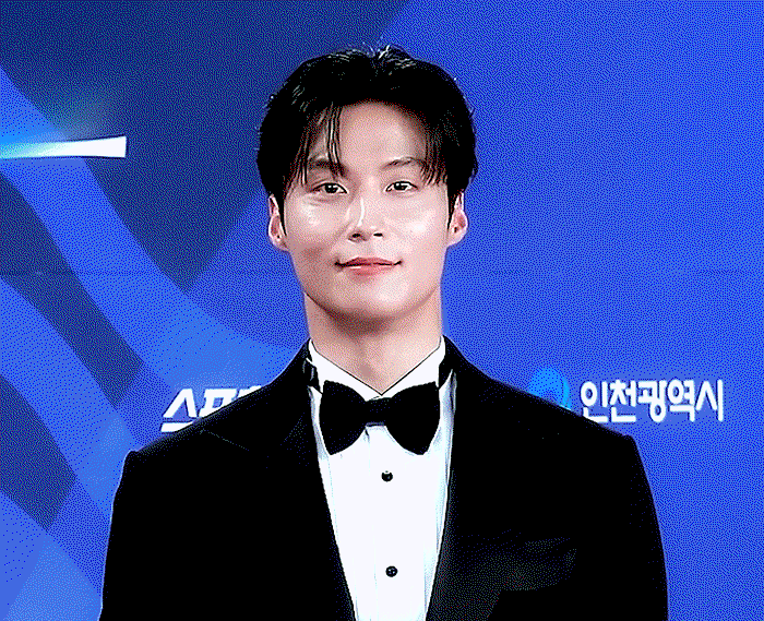 ZKGNSY.gif