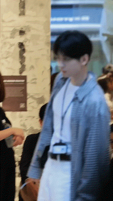 ZSNSDD.gif