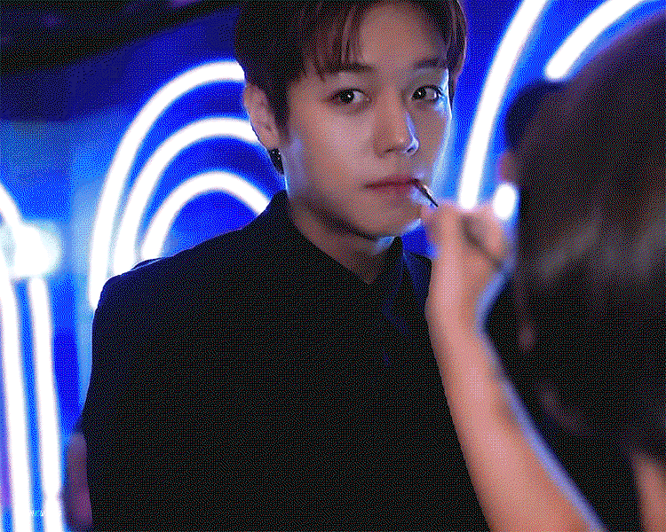 ZSUdrf.gif