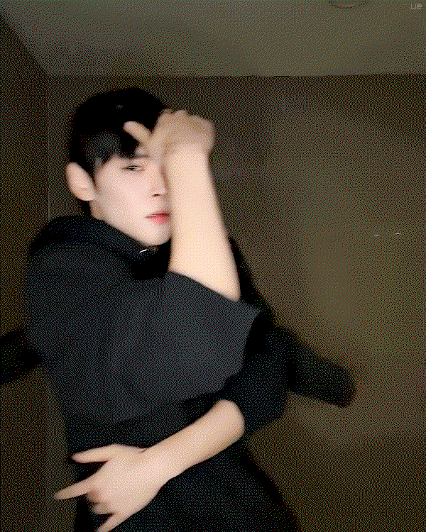 ZXjqIt.gif