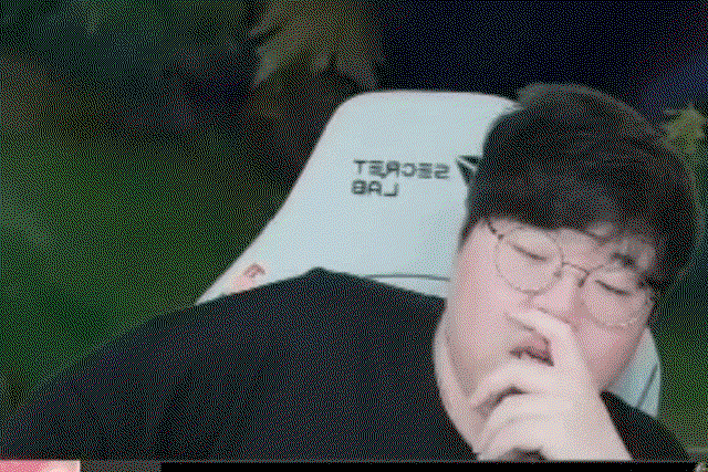 ZXvzIU.gif