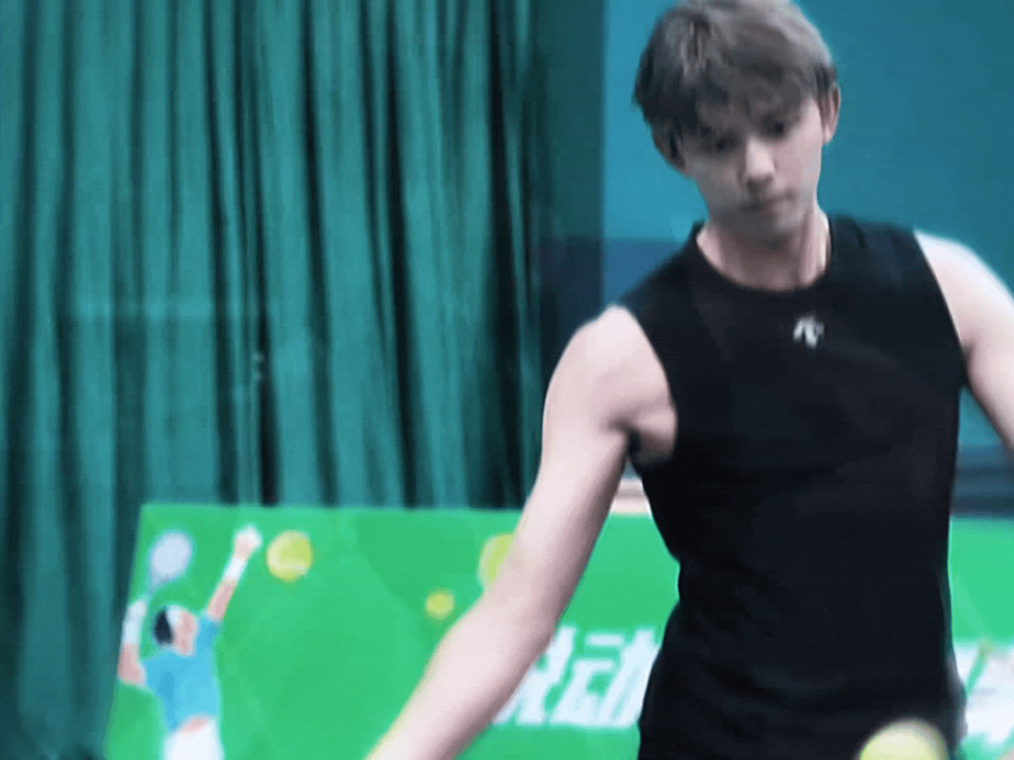 ZZLMKU.gif