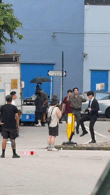 ZZNrcR.gif
