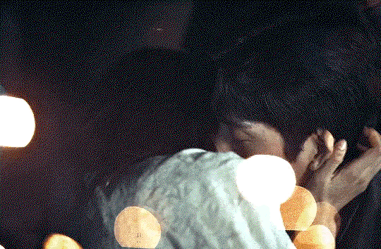 ZcAqdM.gif