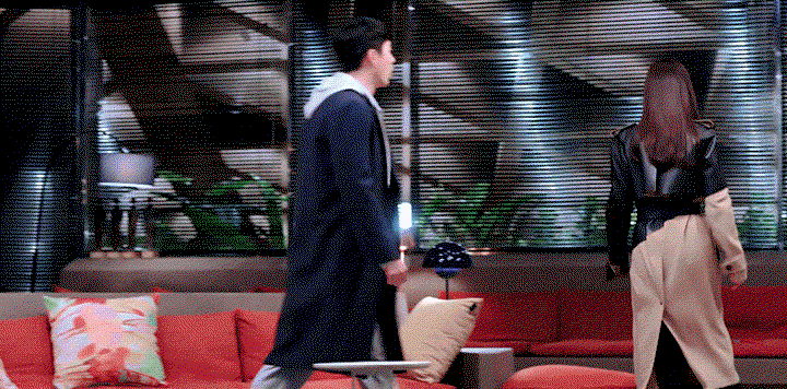 ZhIEHq.gif