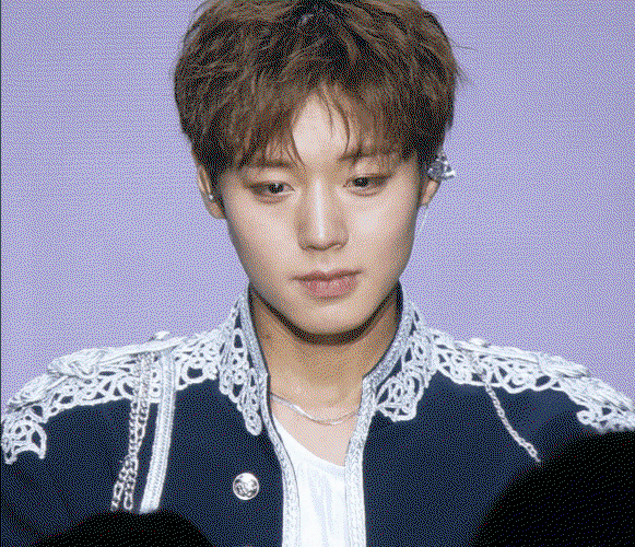 ZiRXou.gif