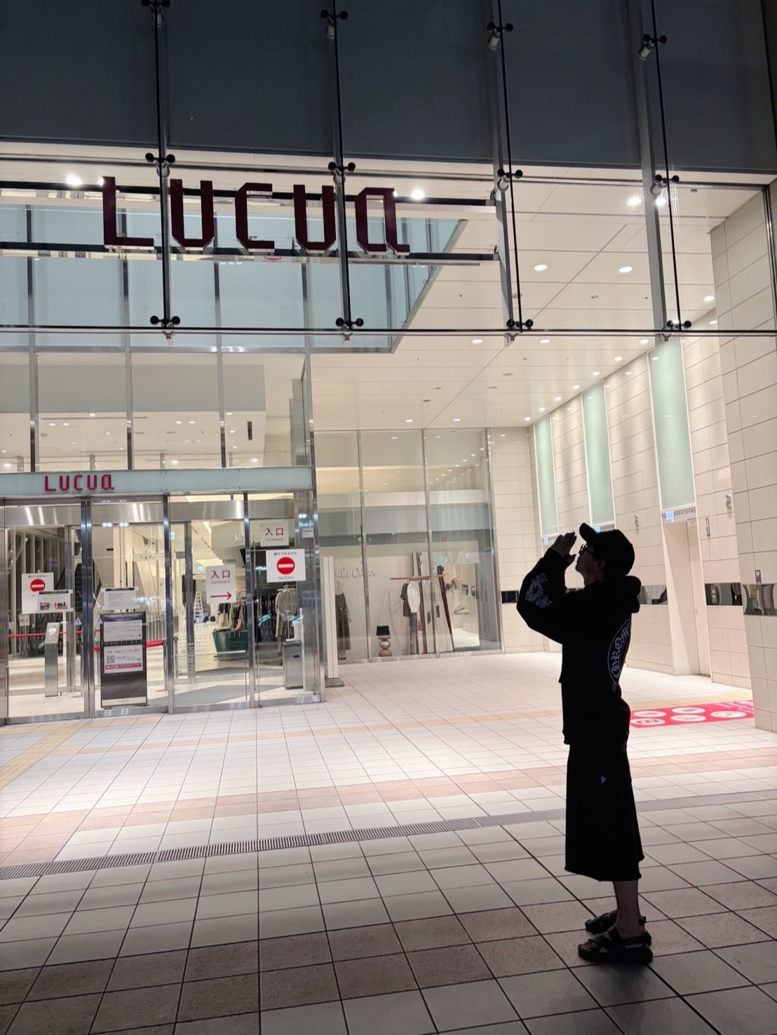 ZmFljP