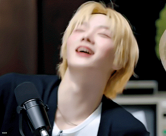 ZmWfEr.gif