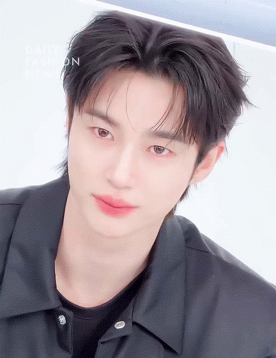 ZnthJj.gif