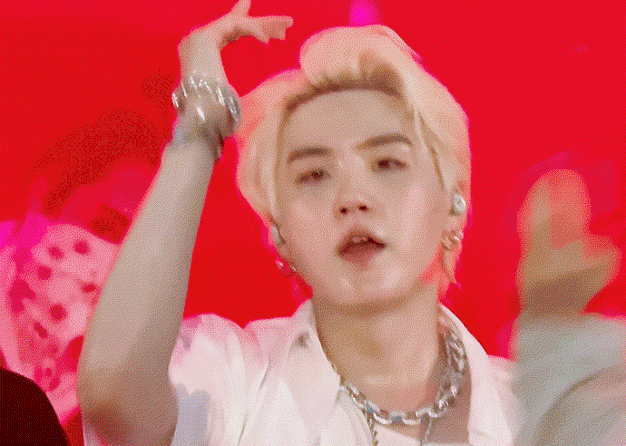 ZrooOg.gif