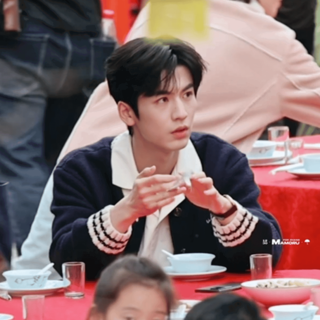 ZxCpCf.gif