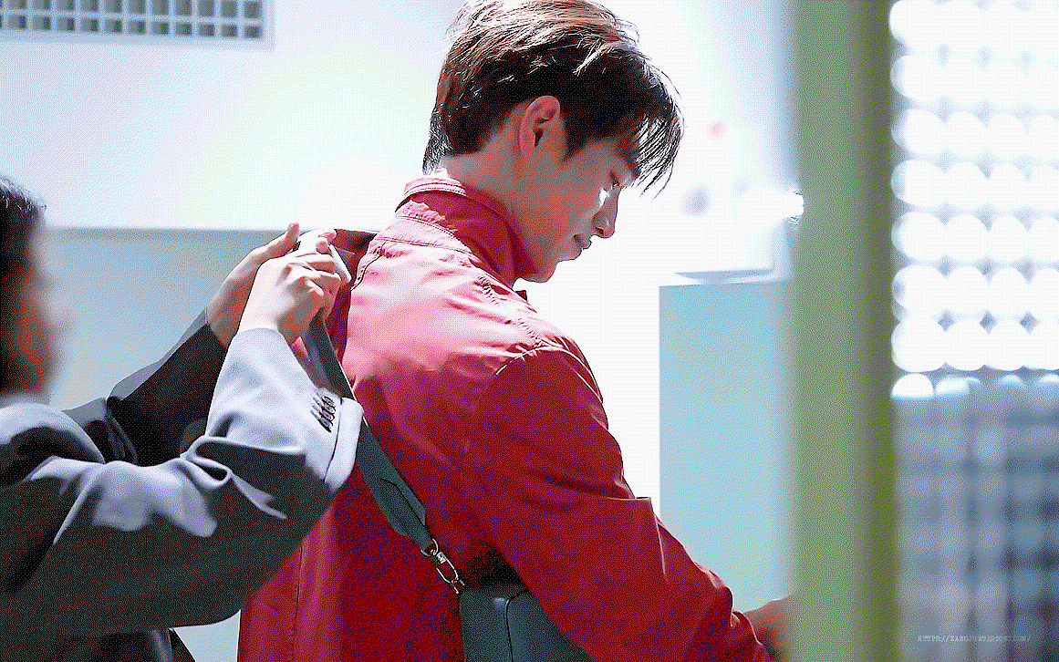 aAAiuY.gif