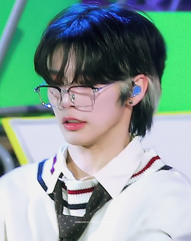 aANuWM.gif