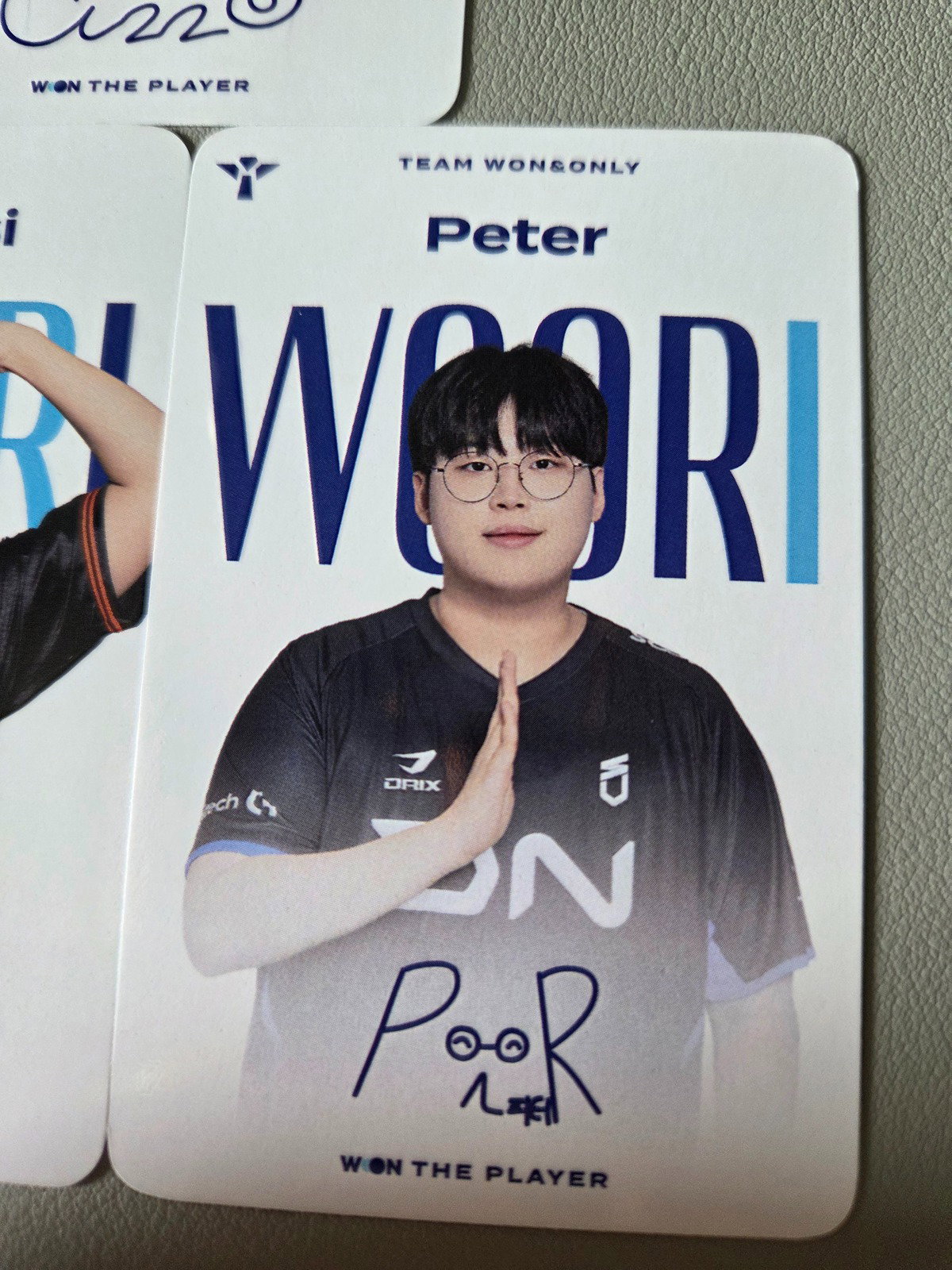 aDlPBx