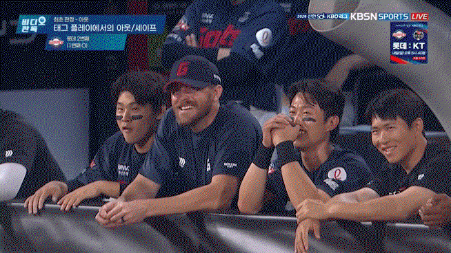 aFWWnp.gif