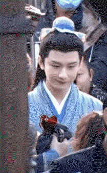 aGuKAG.gif