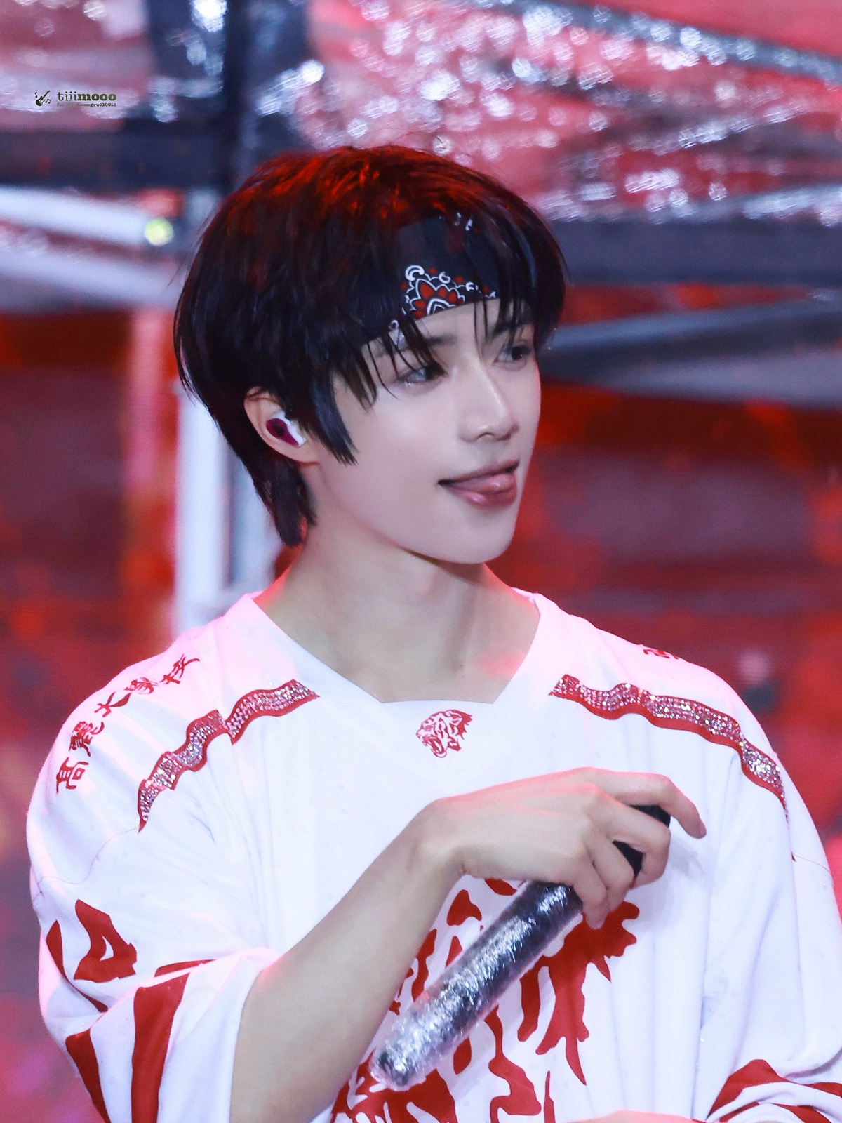 aIQJfX