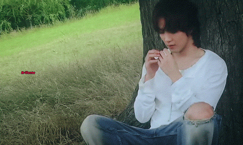 aJWRoE.gif
