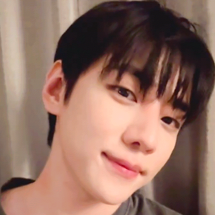 aLuIXH.gif