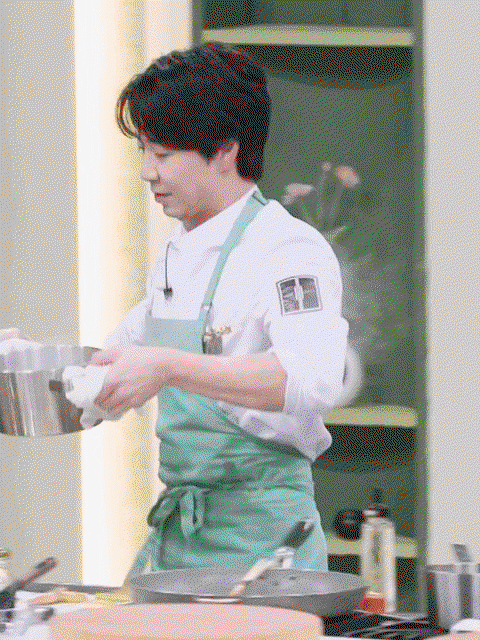 aNBEdK.gif