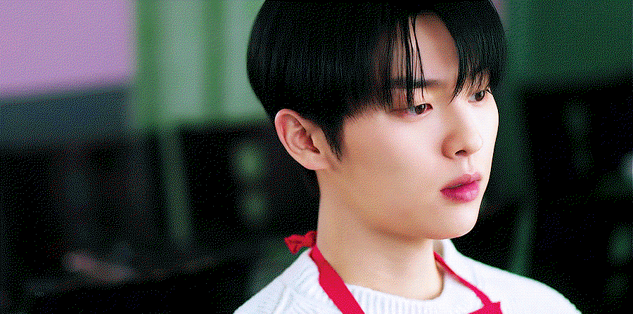 aOgQdH.gif