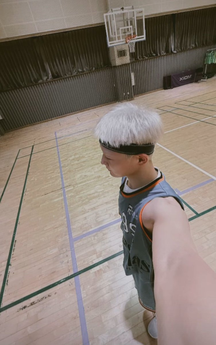 민호 만화캐릭터같다