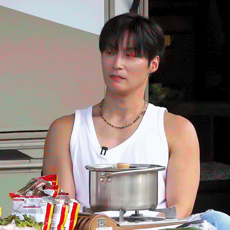 aPQcDT.gif