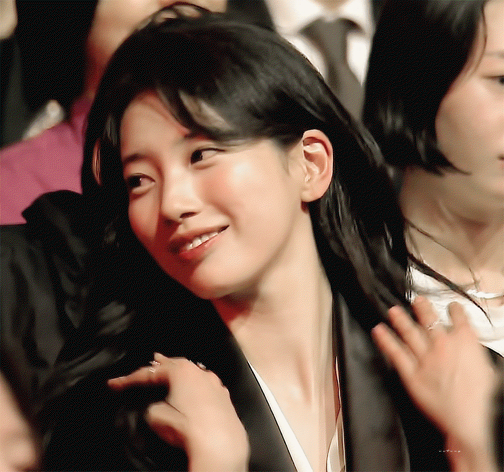 aUiSWE.gif