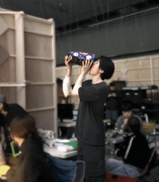 aYjAre.gif