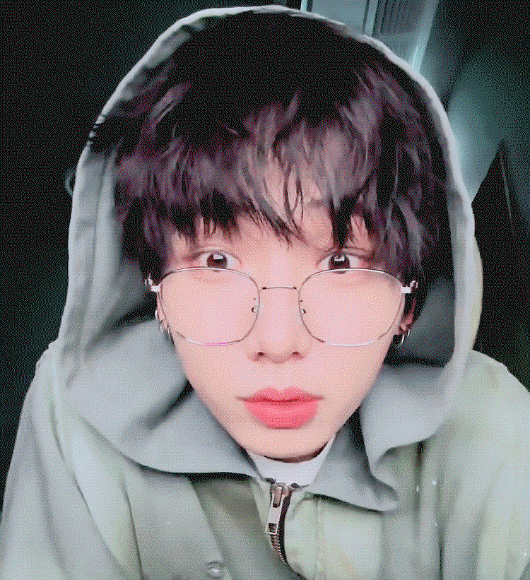 adQhIz.gif