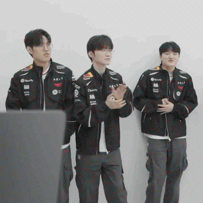 ahvINn.gif