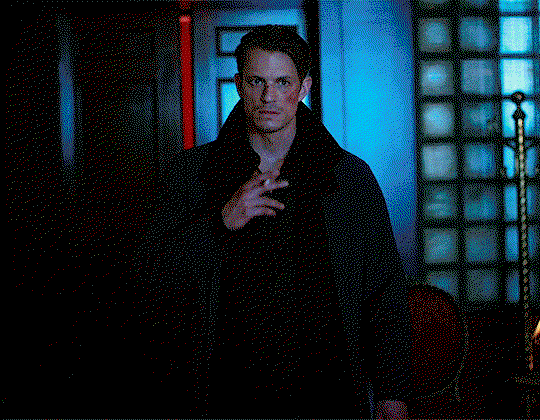 amUxZL.gif