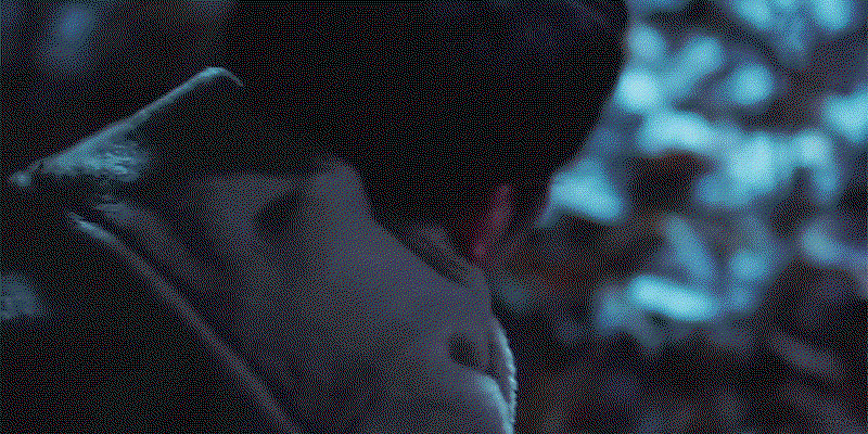 aqHTUw.gif