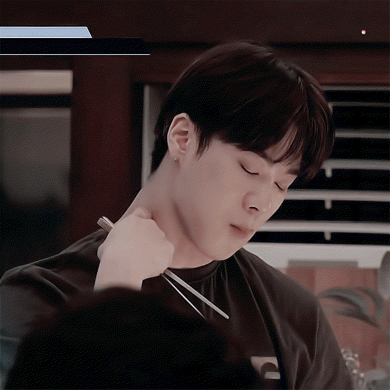 aqINvC.gif