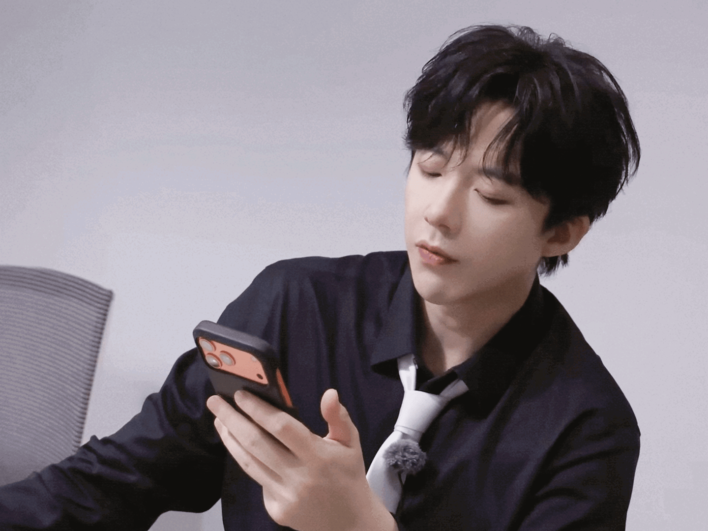 aqdIkU.gif