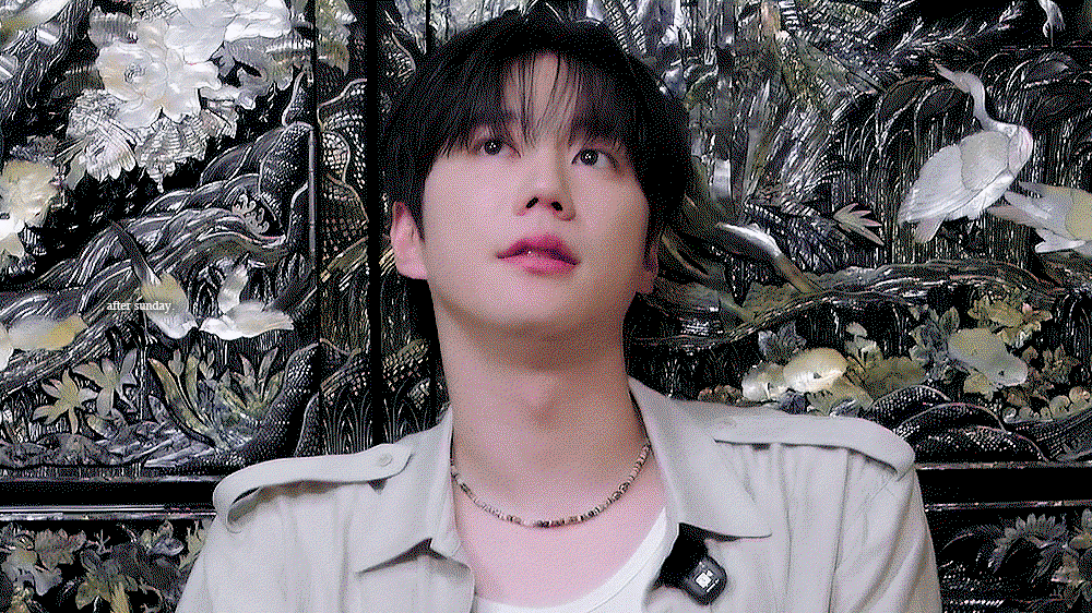 azZgxY.gif