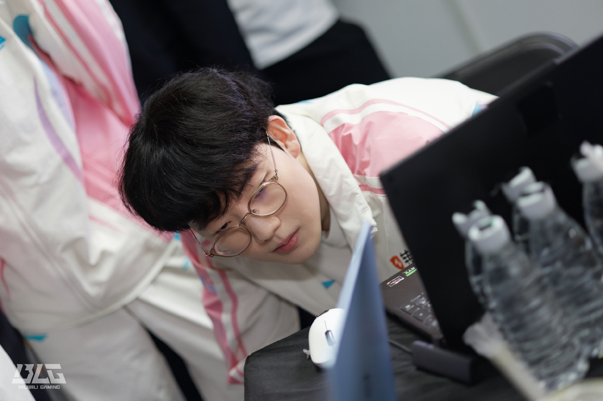 bAeaZC