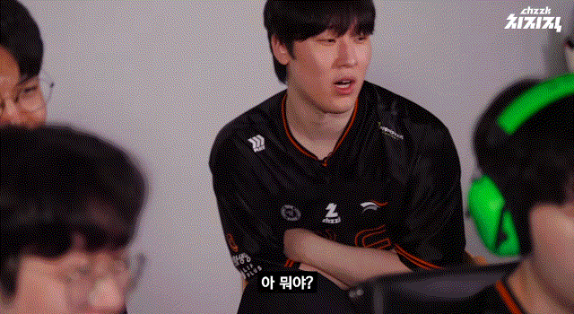 bHsMmO.gif