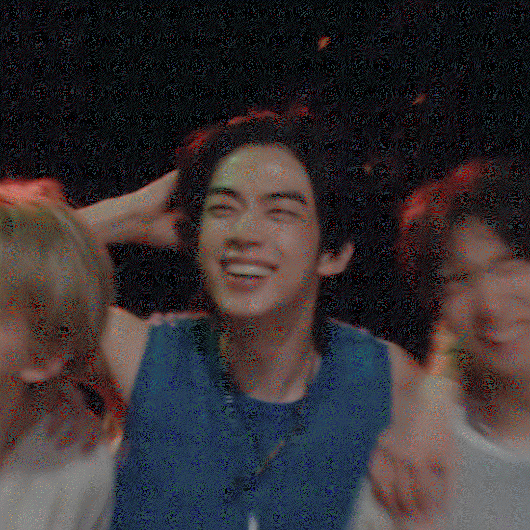bUlIpE.gif