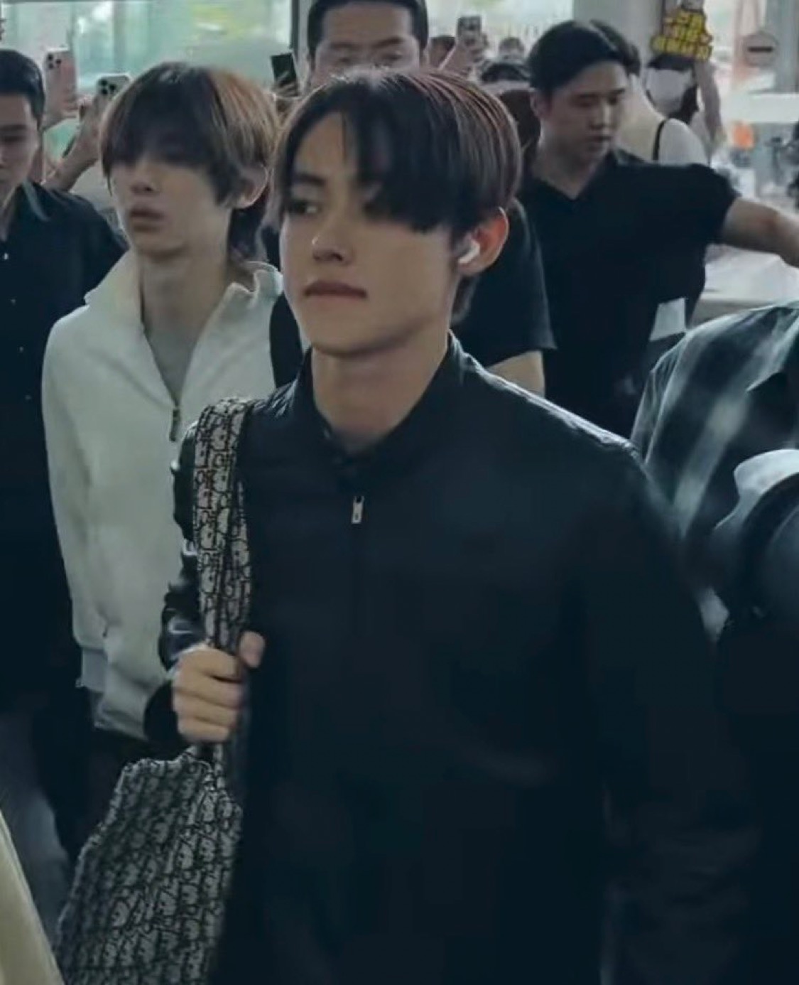 bWaewV