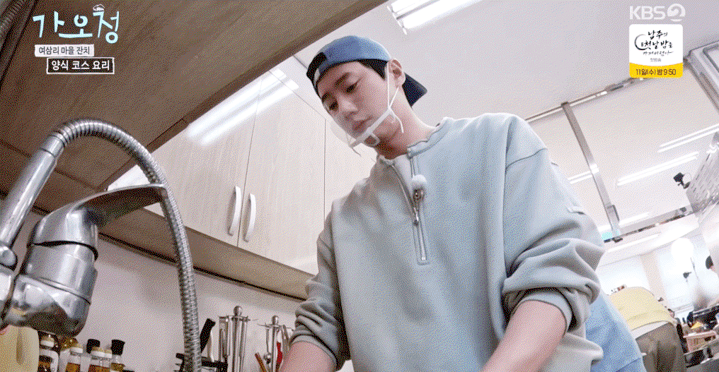 bXSNNy.gif