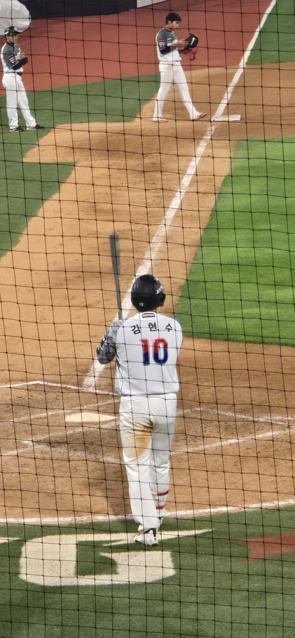 bhHOxU
