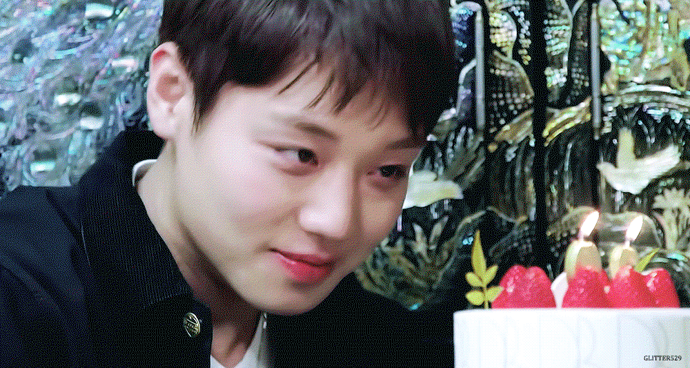 bheNOU.gif