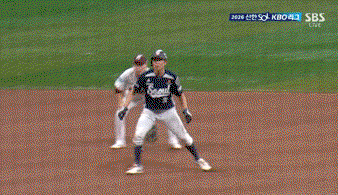 biiZjt.gif