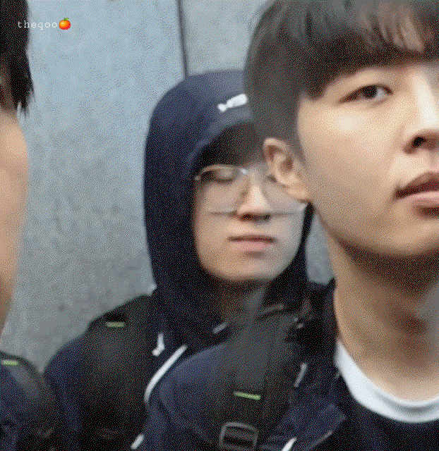 bymrYb.gif