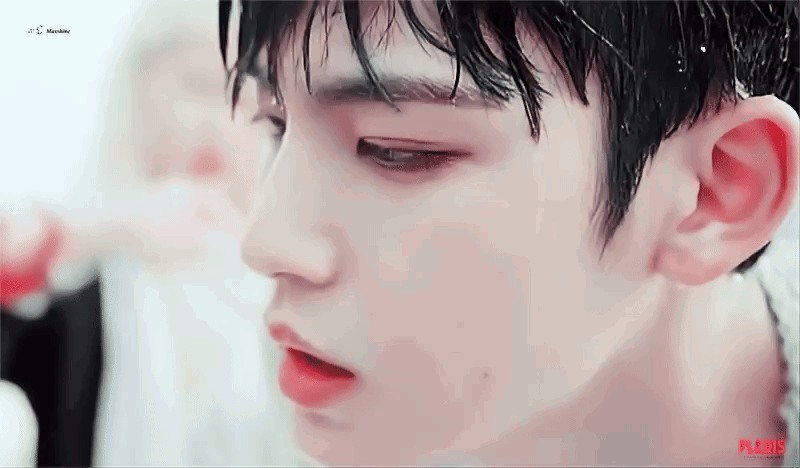 cFUcwB.gif