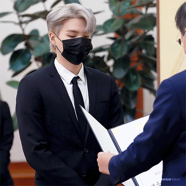 cJLEVq.gif