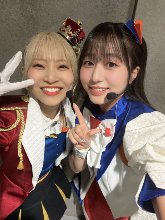 cJcyBb