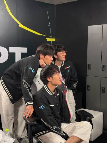 cQltZp