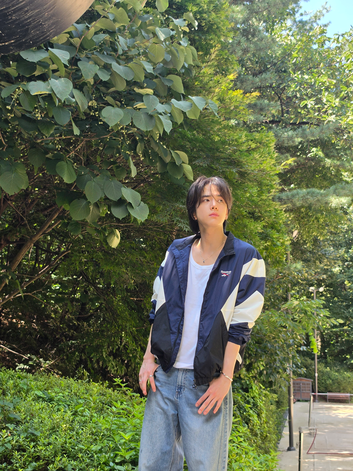 cYbCjW